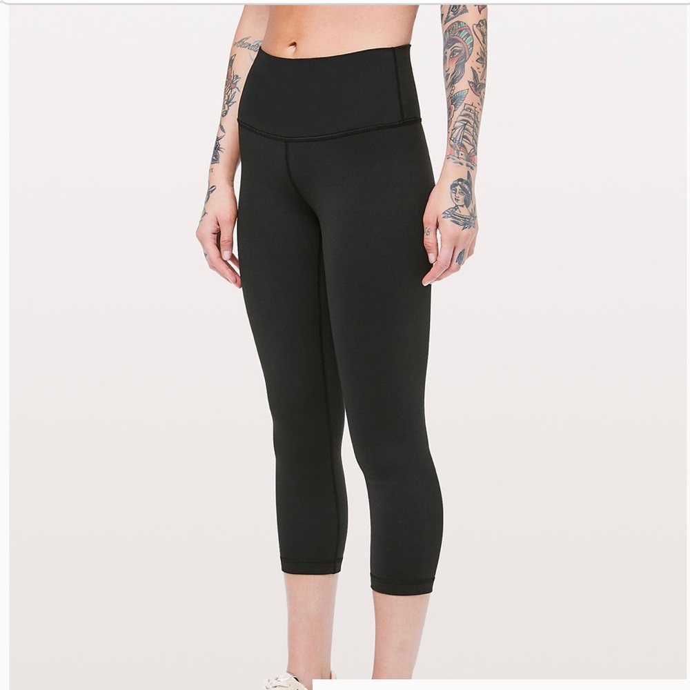 Lululemon size 6 wunder under crop